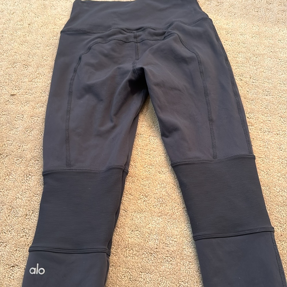 Alo yoga anthracite XS leggings - Picture 4 of 5